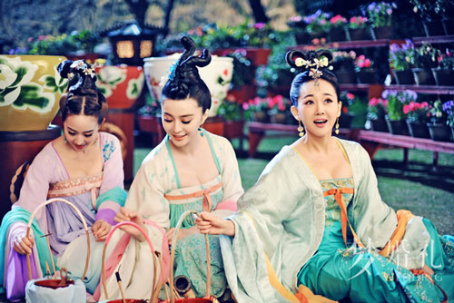 Hoàng đế Trung Hoa tuyển phi tần dựa trên 3 tiêu chuẩn nào?
