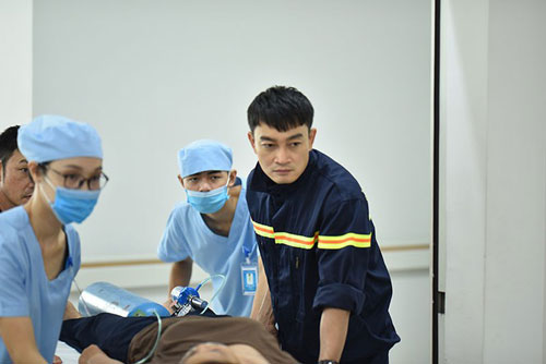 Những tiết lộ bất ngờ từ hậu trường phim ‘Lửa ấm’