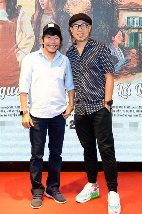 Anh vui vẻ hội ngộ đạo diễn Nguyễn Tranh.