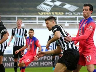 Newcastle lập kỷ lục buồn trong bàn thắng gây tranh cãi của Chelsea