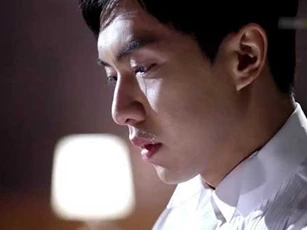 Ngày đầu tiên ly hôn, chồng chết lặng với cuộc nói chuyện lúc nửa đêm, nhớ về lời "cảnh báo" của vợ khi ký đơn mà anh ân hận cùng cực