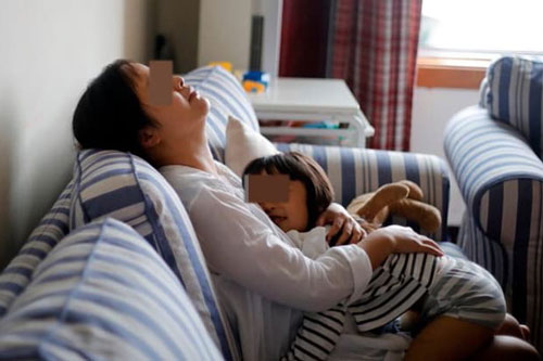 Tranh cãi chuyện cô gái 26 tuổi phân vân nên độc thân suốt đời hay chọn làm 'mẹ đơn thân'