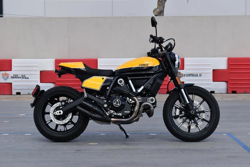 1. Ducati Scrambler Icon (giá khởi điểm: 9.595 USD).