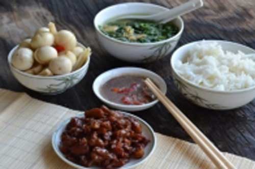 4 món ăn hại gan thường xuyên xuất hiện trong mâm cơm của người Việt