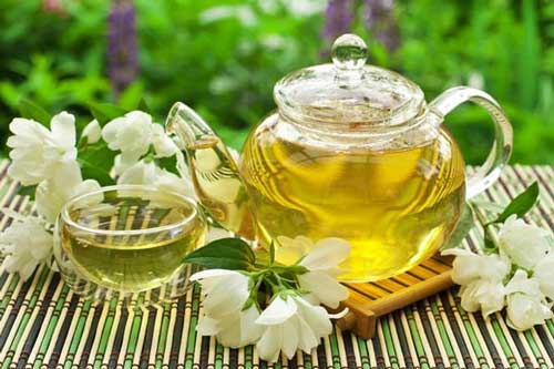 Bỏ ngay trà sữa, chị em hãy uống 5 loại trà hoa này: Vừa đẹp mắt vừa dưỡng nhan, chống lão hóa