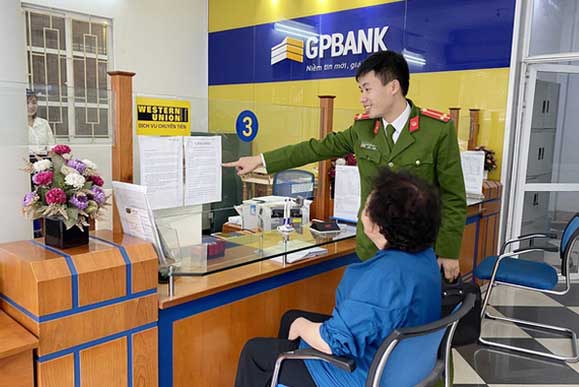 Ngăn chặn kịp thời vụ lừa đảo 400 triệu đồng qua điện thoại