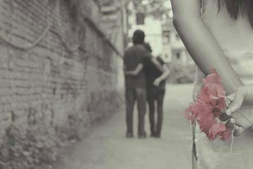 Em vẫn mãi là 'người thứ ba'