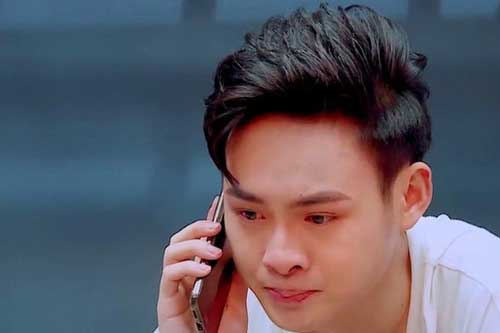 Ngày tái hôn, vợ cũ gửi đến 1 bức thư nhưng được chồng cũ cất trong ngăn kéo, 2 tháng sau mở ra anh khụy xuống vì thứ bên trong