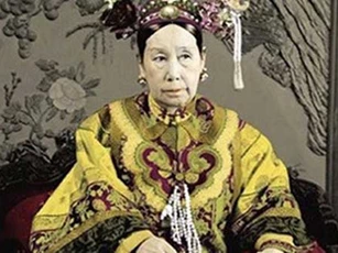 Từ khi cầm quyền cho đến lúc chết, Từ Hi Thái hậu chỉ uống nước trắng đun sôi duy nhất 1 lần, tại sao?
