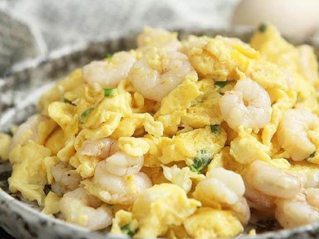 Cách nấu tôm với trứng được món ngon tuyệt vời