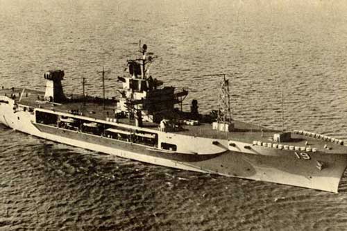 Chiến hạm 50 năm tuổi vẫn bền bỉ phục vụ cho tuyến đầu Hải quân Mỹ