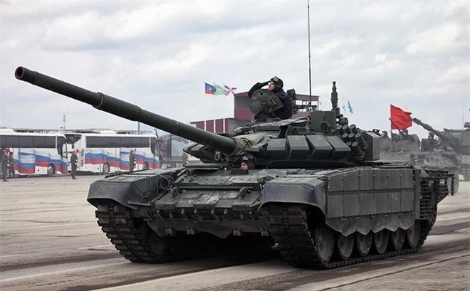 Nga dung xe tang T-72B3M lam doi trong voi K2 tai Kaliningrad-Hinh-3