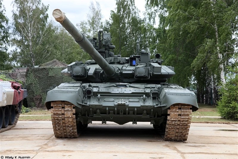 Nga dung xe tang T-72B3M lam doi trong voi K2 tai Kaliningrad-Hinh-7