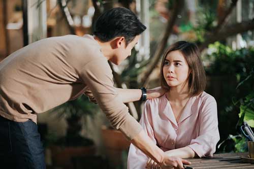 6 năm dành dụm tiền mua nhà, nhưng khi tôi hỏi đến thì chồng báo tin sốc