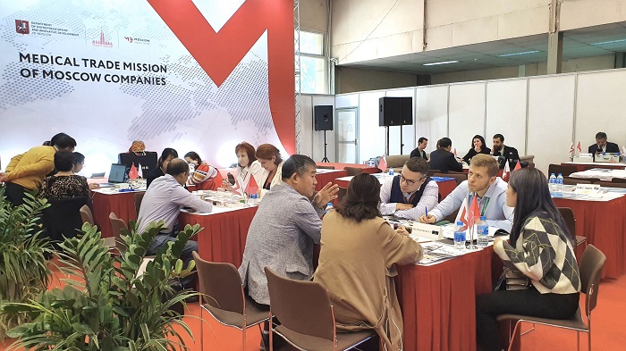 Đẩy mạnh giao thương trực tuyến tại Triển lãm Quốc tế chuyên ngành Y Dược