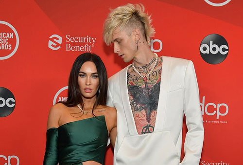 Megan Fox lần đầu dự thảm đỏ với bồ trẻ