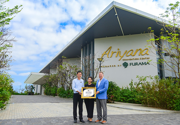 Giải thưởng M&C Asia Stella 2020 vinh danh Cung Hội nghị Quốc tế Ariyana Đà Nẵng tốt nhất Đông Nam Á