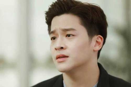 Dù tôi làm đủ mọi cách nhưng vợ vẫn ám ảnh về vết sẹo dài trên bụng