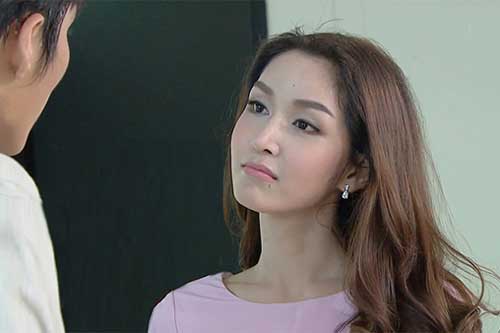 Đi ăn quên ví đành nhờ bạn trai thanh toán giúp liền bị anh mắng lươn lẹo, cô gái đáp trả nhẹ nhàng nhưng vẫn đanh hơn thép khiến anh “đơ người”