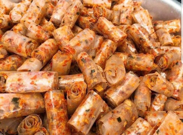Đà Nẵng: 6 người nghi ngộ độc thực phẩm do ăn bánh tráng trộn trước cổng trường Nguyễn Hiền