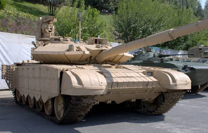 Phương Tây đánh giá xe tăng "bản sao T-90MS" của Iran