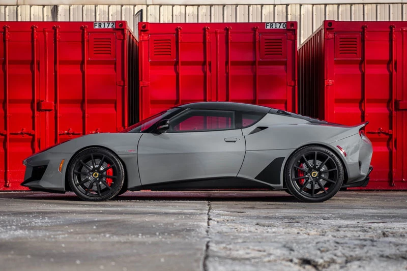 5. Lotus Evora GT 2020 (giá khởi điểm: 96.950 USD).