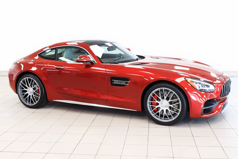 6. Mercedes-AMG GT 2020 (giá khởi điểm: 99.950 USD).