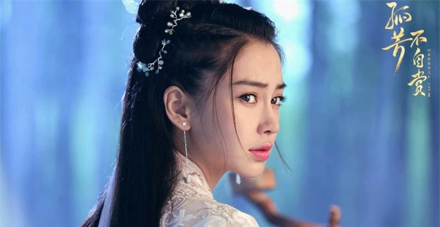 Xấu hổ như Angelababy, quay cảnh đánh nhau mà &quot;giả trân&quot;, đến đứng còn không vững suýt té nhào  - Ảnh 6.