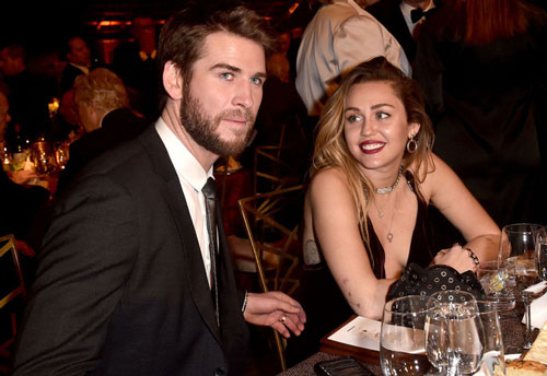 Hậu ly hôn, chồng cũ Miley Cyrus giao bán nhà chung