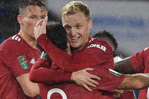 Solskjaer nên bỏ Mata, trao cơ hội cho Van de Beek hoặc Daniel James
