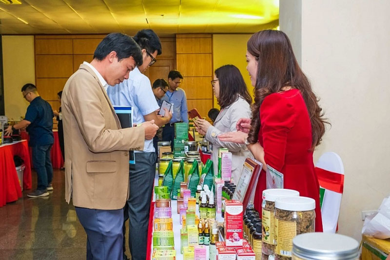 Sức ép gia tăng với hàng Việt ở thị trường 'nhà'