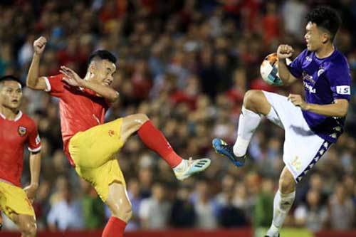 Nghịch lý V.League: "Ông lớn" sợ tân binh
