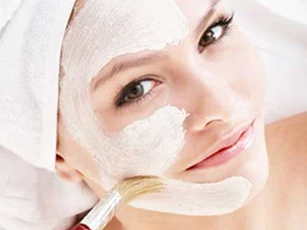 Cách làm trắng da, chống lão hóa đơn giản từ nước vo gạo