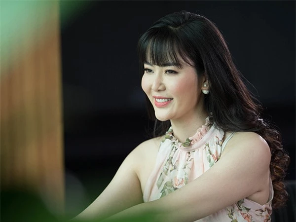 3 Hoa hậu Việt Nam tài sắc vẹn toàn nhưng tình duyên lận đận, có người 2 lần đò không bến đỗ - Ảnh 8.