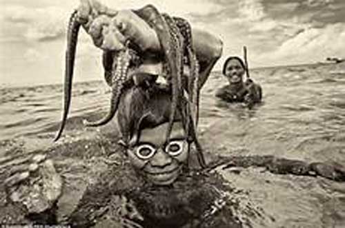 Tiết lộ những bí mật kinh ngạc về bộ tộc 'người cá' có thật trên Trái Đất