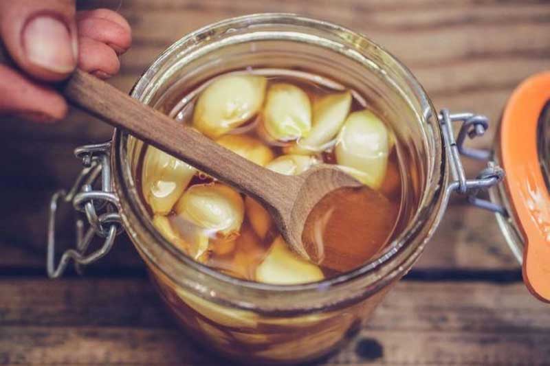 Mẹo dùng mật ong ngâm tỏi vừa trị được 'bách bệnh' lại giúp làm đẹp da