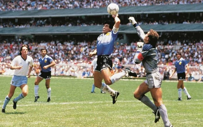 Bàn thắng 'Bàn tay của chúa' của Maradona.