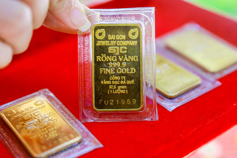 Giá vàng hôm nay (26/11): Giá vàng trong nước rơi khỏi mốc 55 triệu đồng/lượng