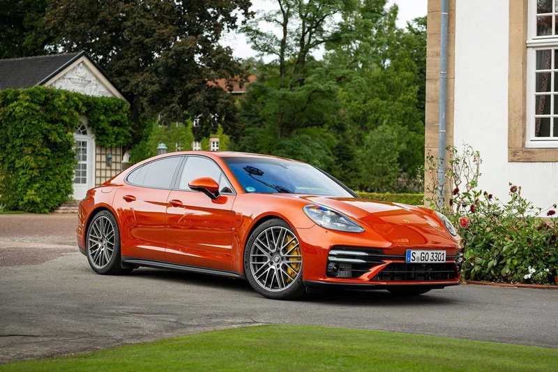 =6. Porsche Panamera Turbo S và Sport Turismo 2021 (vận tốc tối đa: 315 km/h).