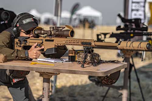 Sức mạnh đáng sợ của súng trường bắn tỉa 8 cỡ nòng MRAD Mark 22