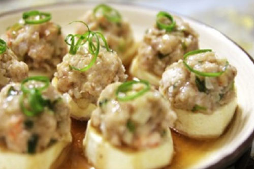 Cách làm món đậu phụ hấp tôm thịt bùi thơm, dậy mùi