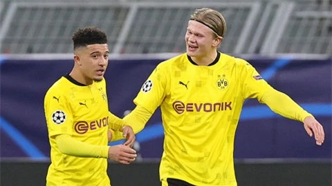 Dortmund bay bổng trên đôi cánh Haaland - Sancho