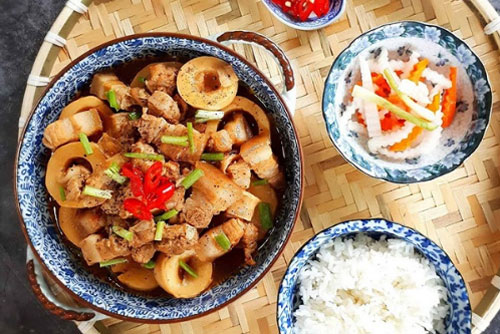 Cách làm món thịt ba chỉ kho măng ngon miệng, hao cơm