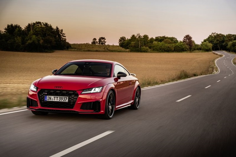 Audi TTS 2021: Công bố tăng sức mạnh, ra mắt phiên bản Competition Plus và Bronze Selection cho châu Âu