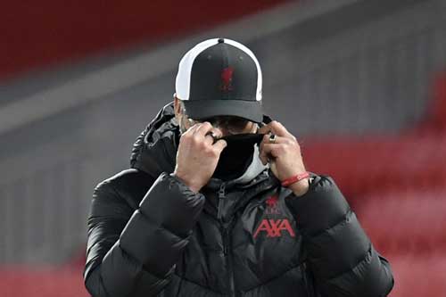 Những ngày "bão tố" đang chờ đón Liverpool