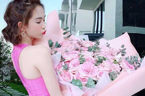 Ngọc Trinh gây tò mò khi ẩn ý tiết lộ chuyện tình yêu