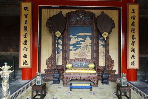 Vì sao thời hoàng đế Khang Hi, Từ Ninh Cung bị bỏ không?