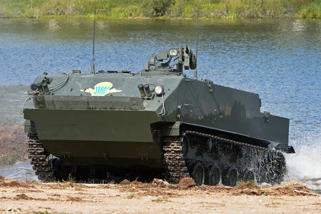 Xe thiết giáp nhảy dù BTR-MDM của Nga. Ảnh: TASS.