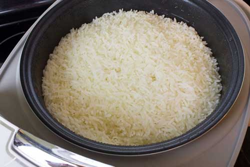 Mẹo nhỏ giúp bạn “chữa cháy” khi nấu cơm gặp sự cố