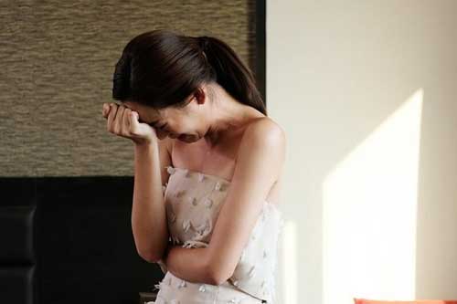 Đám hỏi đang tổ chức linh đình, mẹ tôi bỗng xuất hiện rồi quậy tung khiến nhà trai kéo nhau về sạch